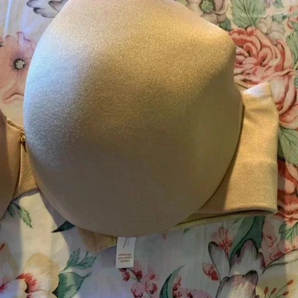 Cacique Womenβs Tan Bra Size 38DDD - Picture 2 of 16